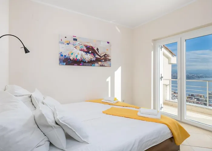 Kvarner Bay View أوباتيا