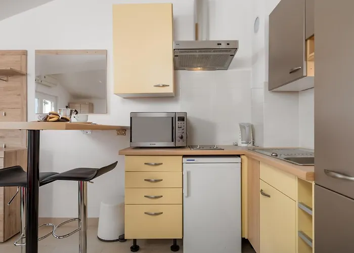 Kvarner Bay View شقة أوباتيا